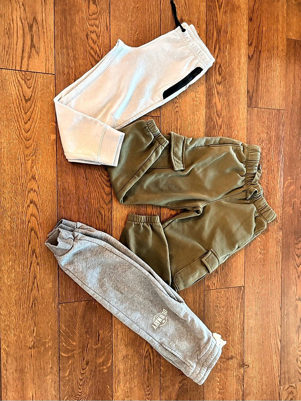 Old Navy 3-Piece Jogger Set Size Small Like New